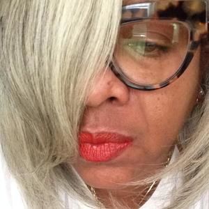 Meet your Posher, Fatima